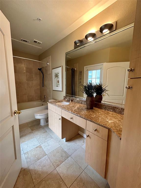 3225 Turtle Creek Boulevard 705