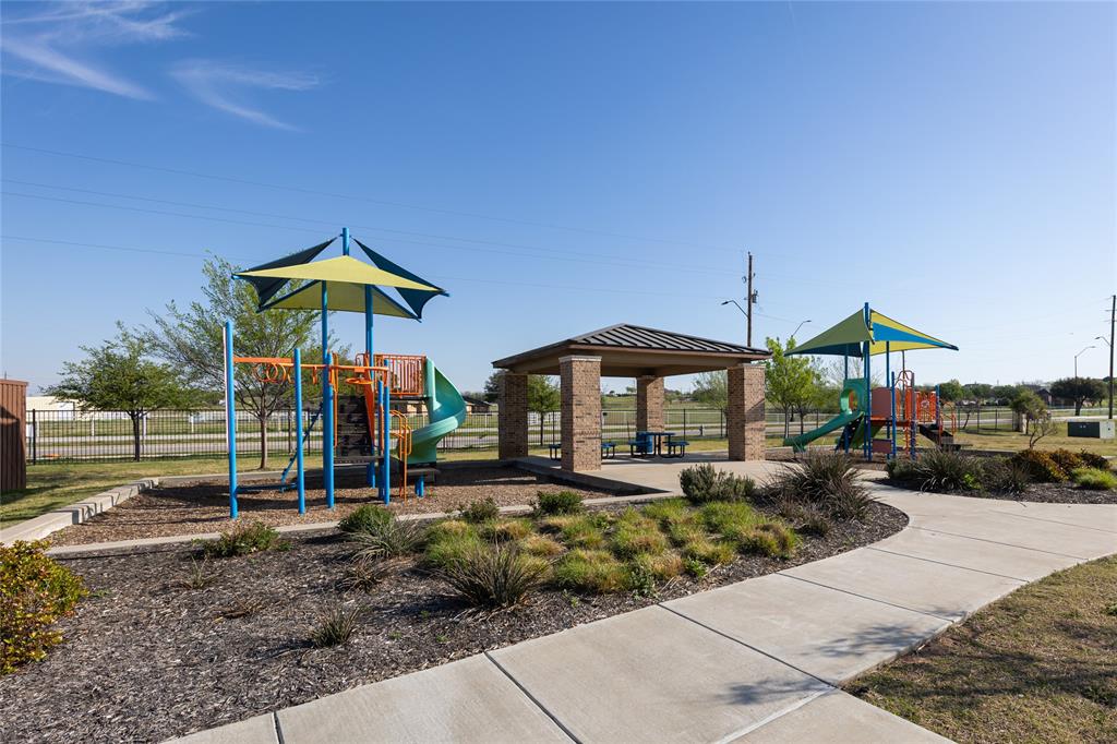 Hawthorne Meadows - Residential