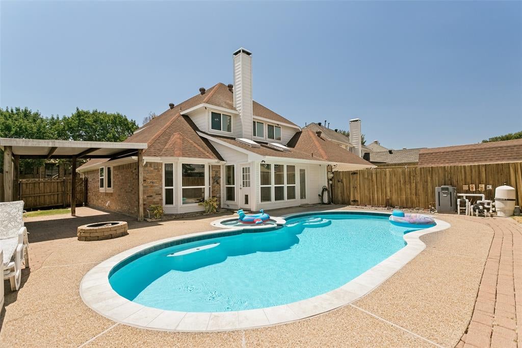 1015 Merribrook Lane