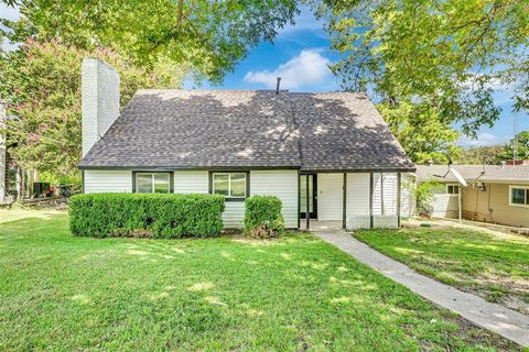 Photo of 10525 Post Oak Bend, Wills Point, TX 75169 (MLS # 21071618)