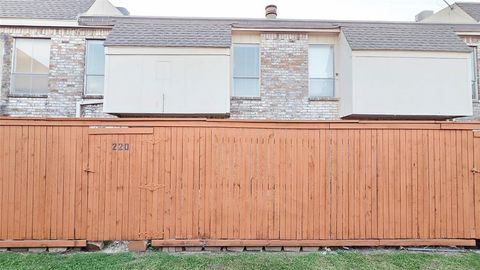 Tiny photo for 220 Village North Drive, Richardson, TX 75081 (MLS # 21222577)