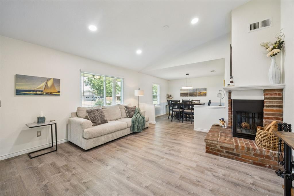 Corinth, Texas 76210, United States, 4 Bedrooms Bedrooms, ,2 BathroomsBathrooms,Residential,Active,173519