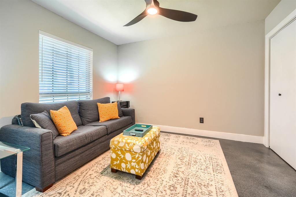 White Rock Village 02 - Residential