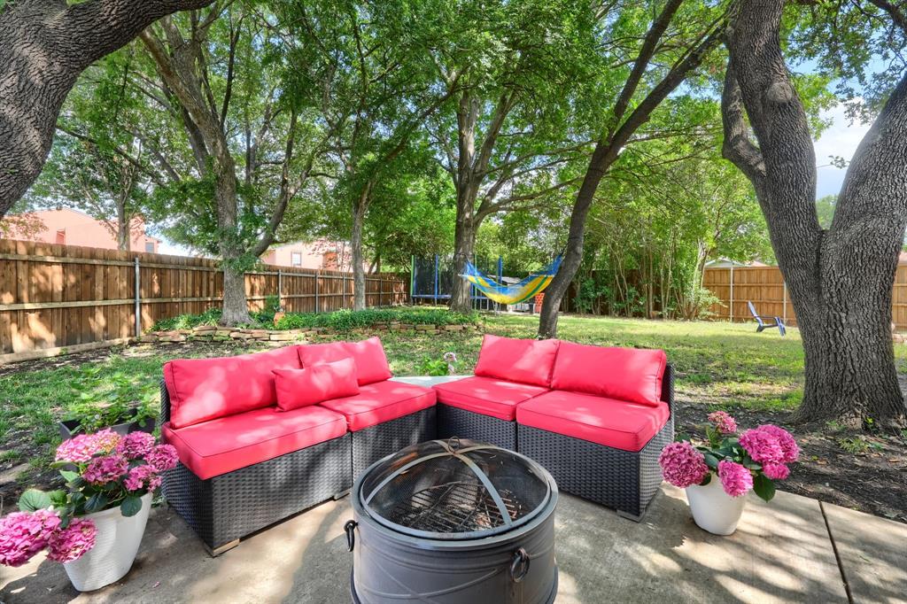 White Rock Village 02 - Residential