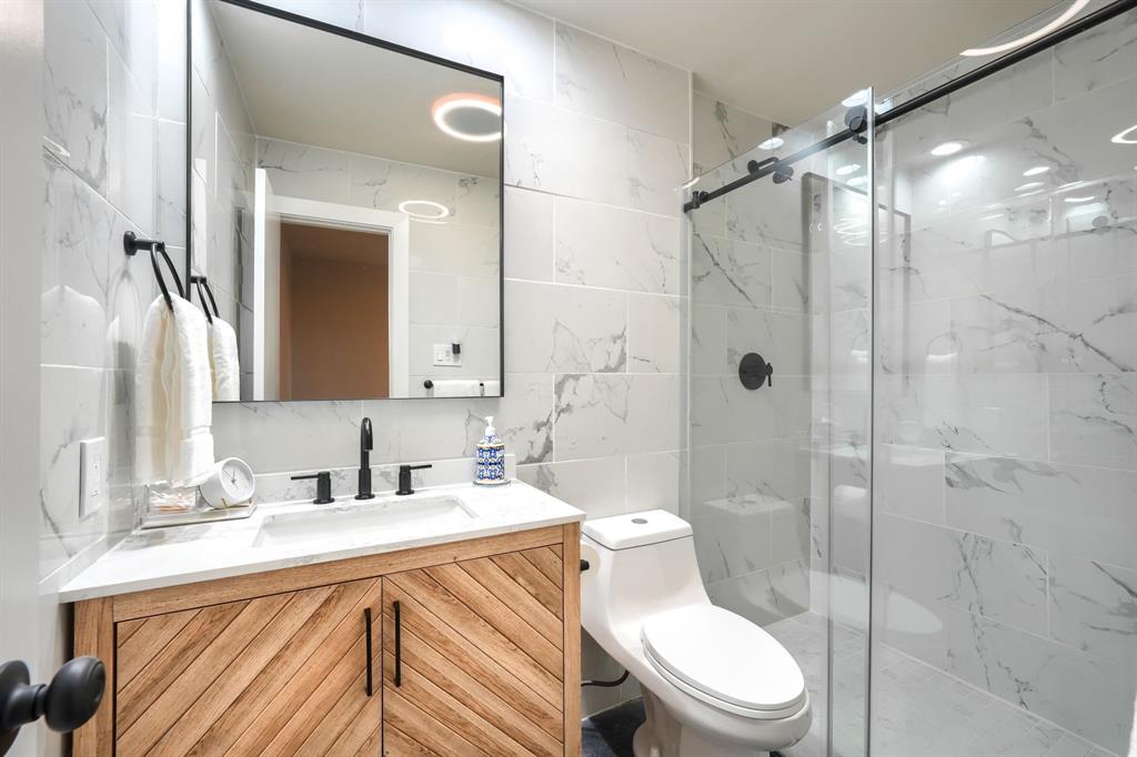 White Rock Village 02 - Residential