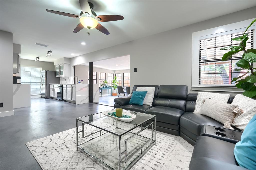 White Rock Village 02 - Residential