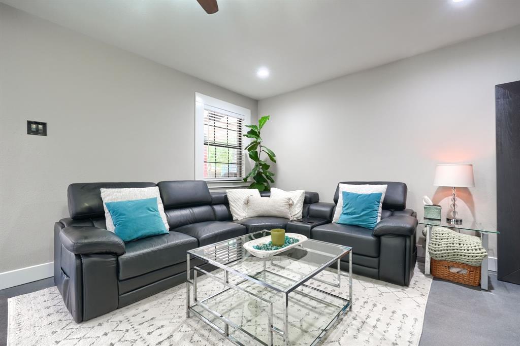 White Rock Village 02 - Residential