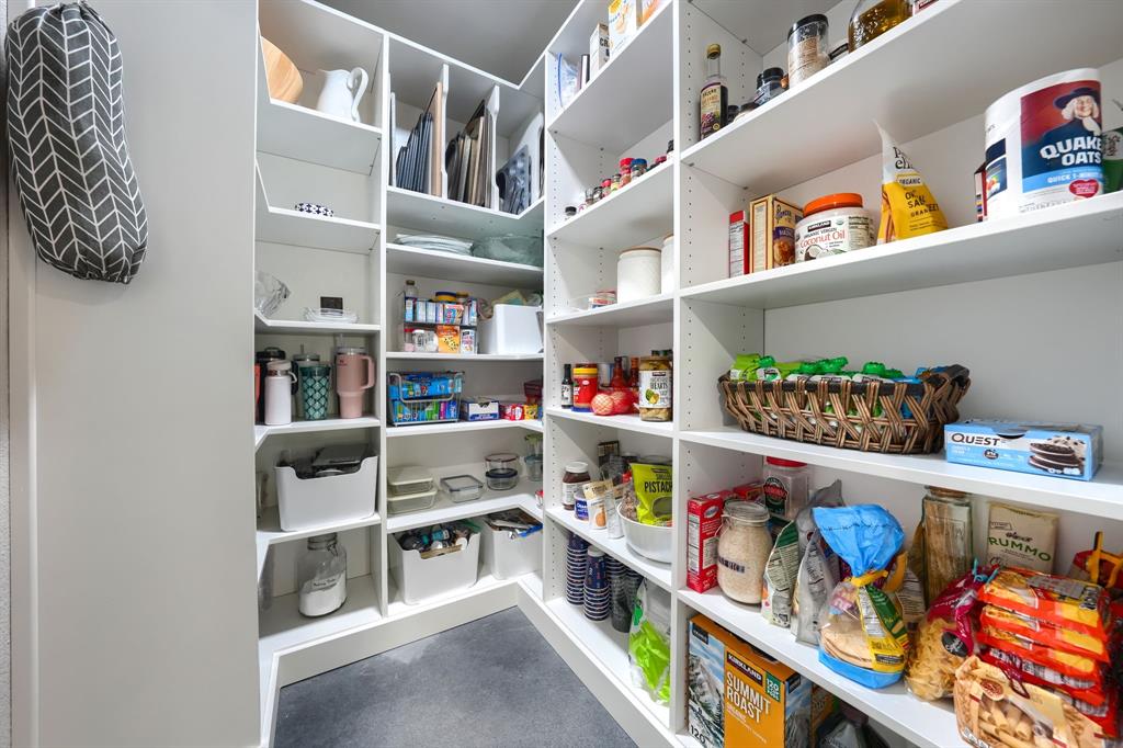 White Rock Village 02 - Residential