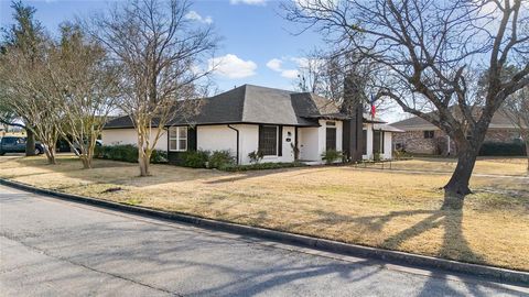Tiny photo for 403 Muskrat Place, Greenville, TX 75402 (MLS # 21196930)