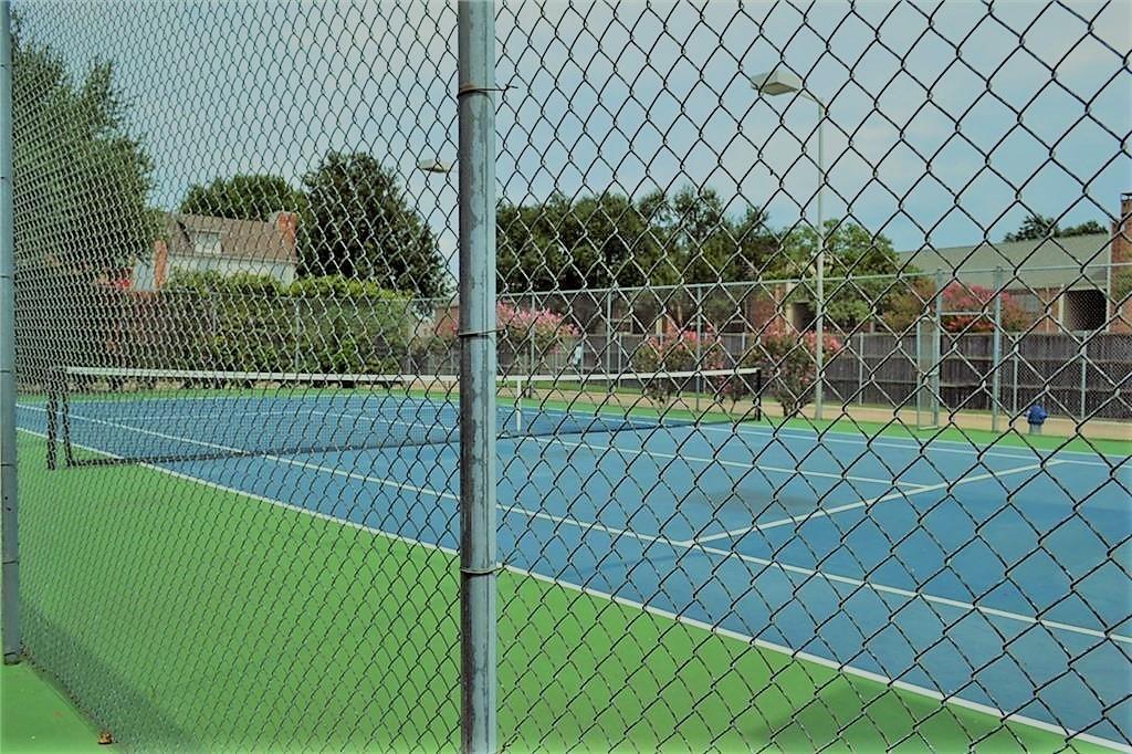 La Buea Vida - Residential Lease