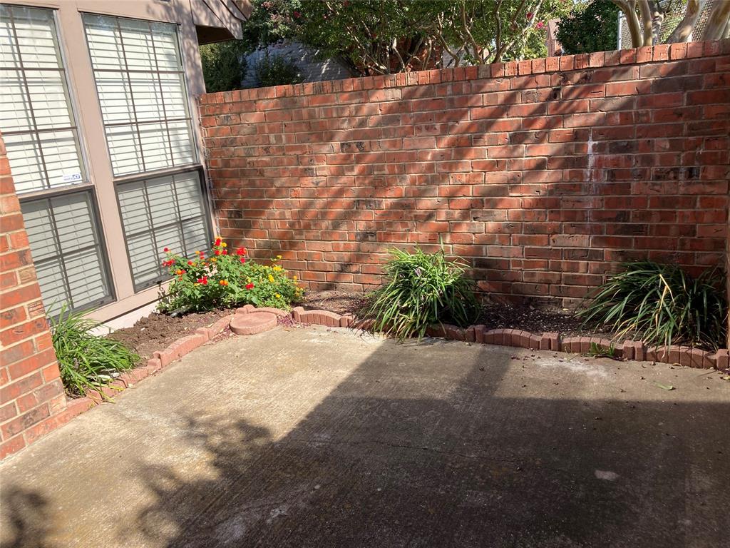 La Buea Vida - Residential Lease