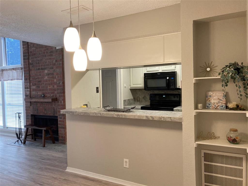 La Buea Vida - Residential Lease