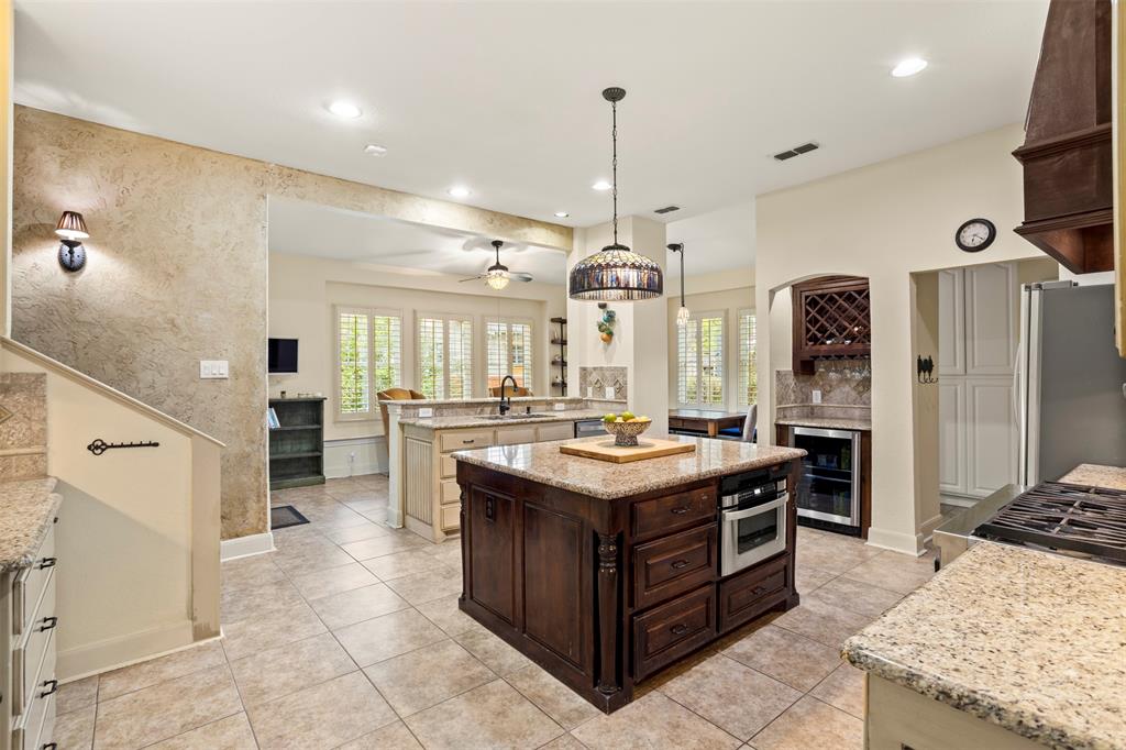 University-Rev - Residential