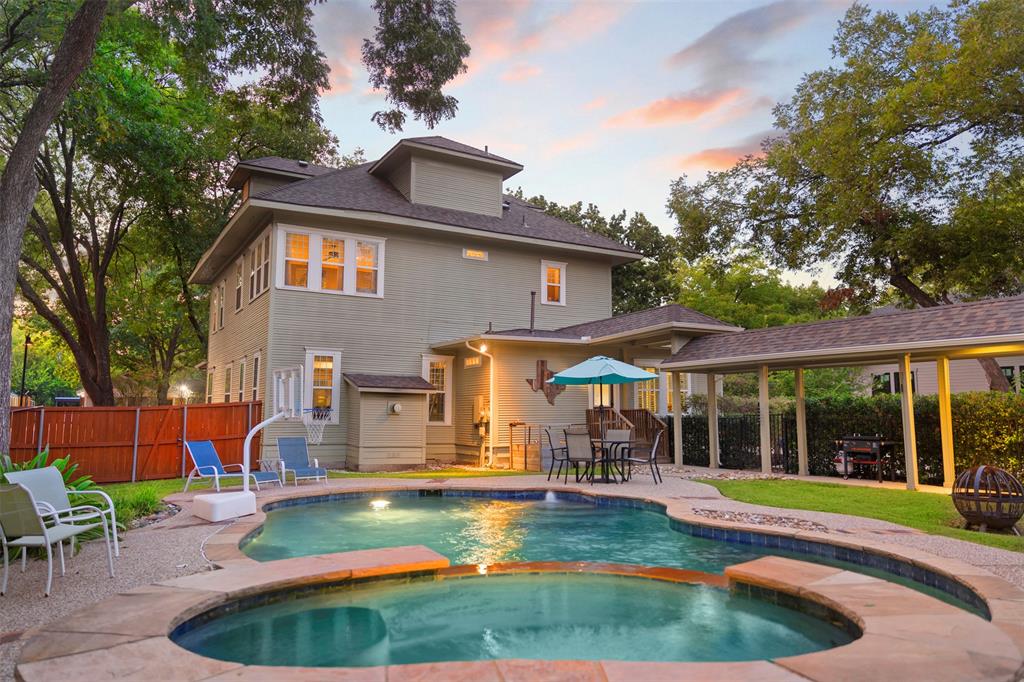 University-Rev - Residential