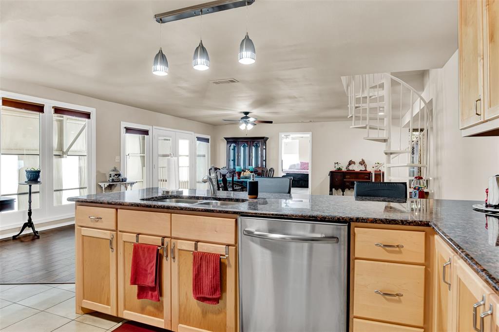 Hicks Airfield - Residential