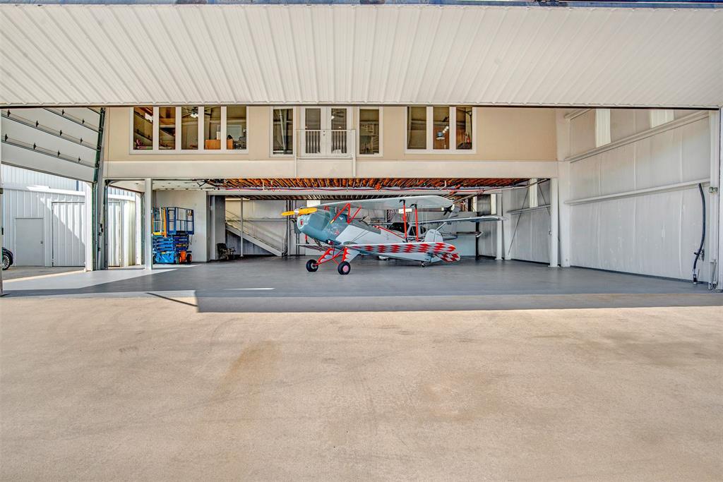 Hicks Airfield - Residential