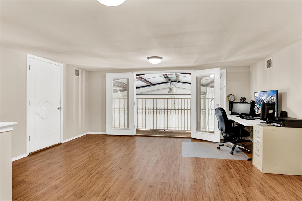 Hicks Airfield - Residential