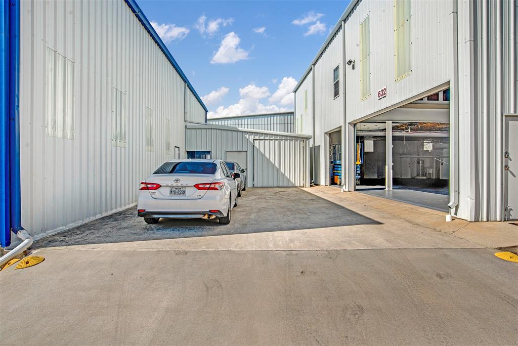 Hicks Airfield - Residential