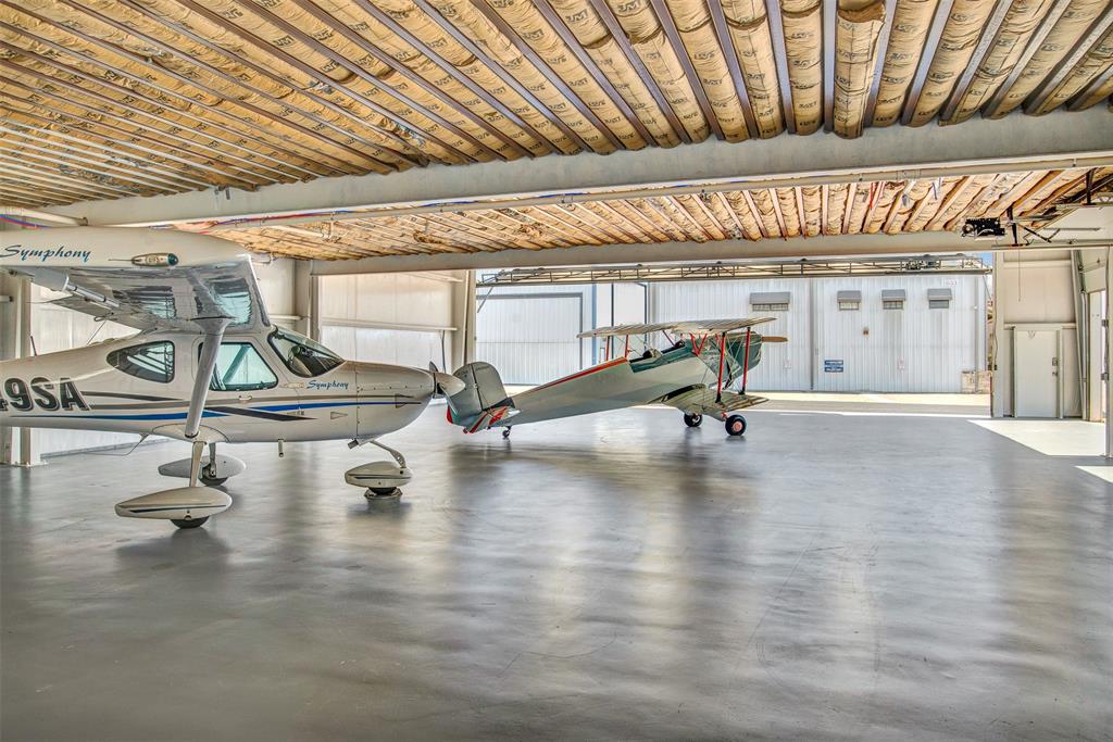 Hicks Airfield - Residential