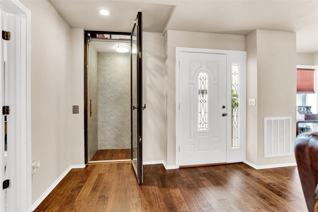 Hicks Airfield - Residential