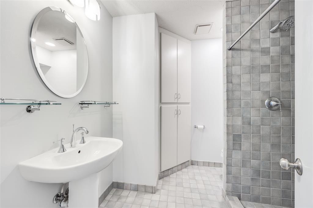 Midway Meadows - Residential