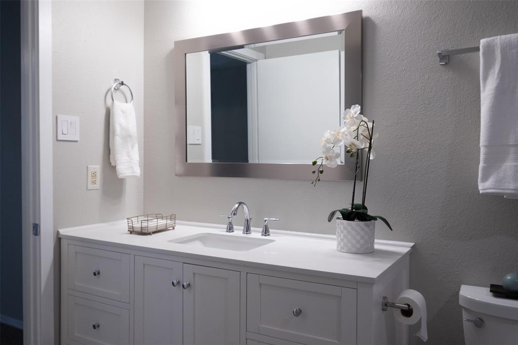 Villas Condo At Pkwy Village - Residential