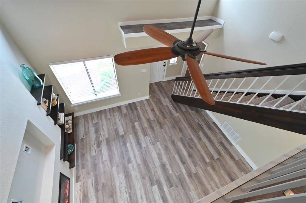 Villas Condo At Pkwy Village - Residential