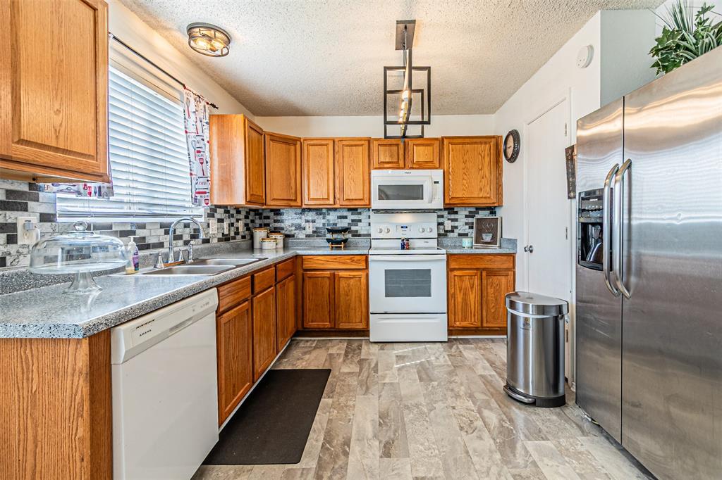 Hillside Oaks Ph 05 01 - Residential