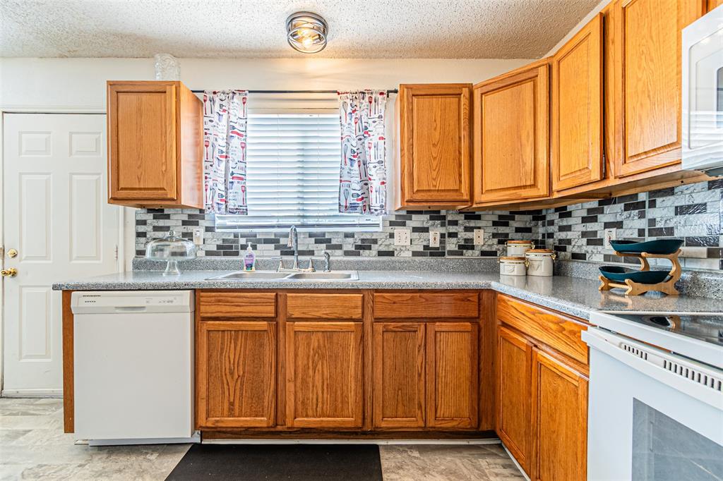 Hillside Oaks Ph 05 01 - Residential