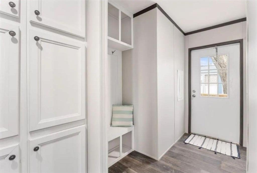 Laguna Bay - Residential