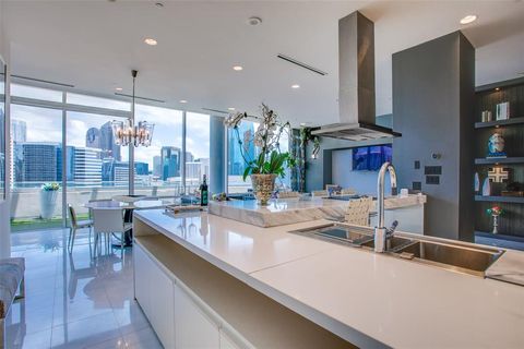 Tiny photo for 2408 Victory Park Lane #1439, Dallas, TX 75219 (MLS # 21061961)