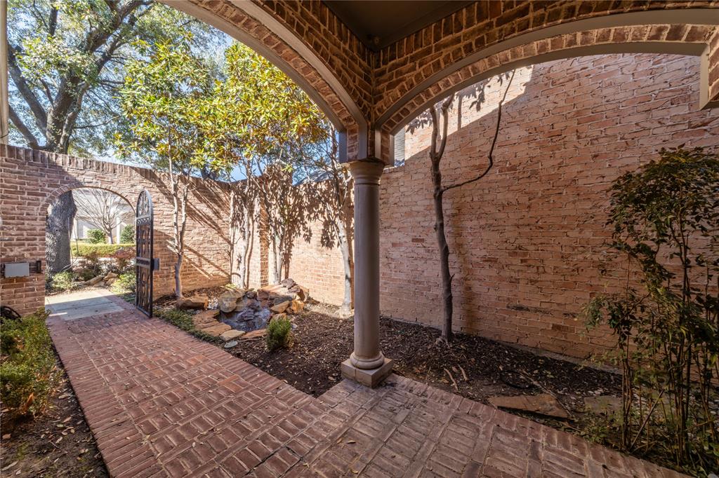 Lake Forest Ph F - Residential