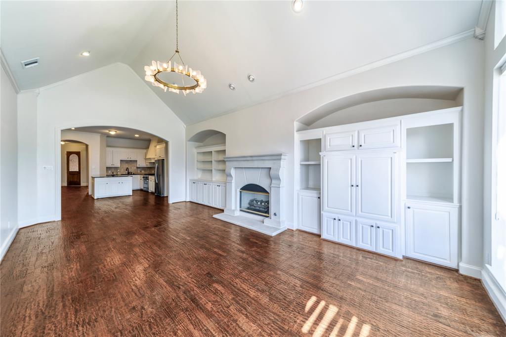 Lake Forest Ph F - Residential