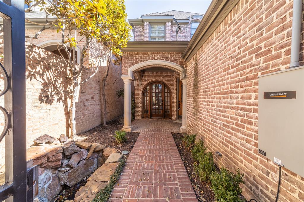 Lake Forest Ph F - Residential