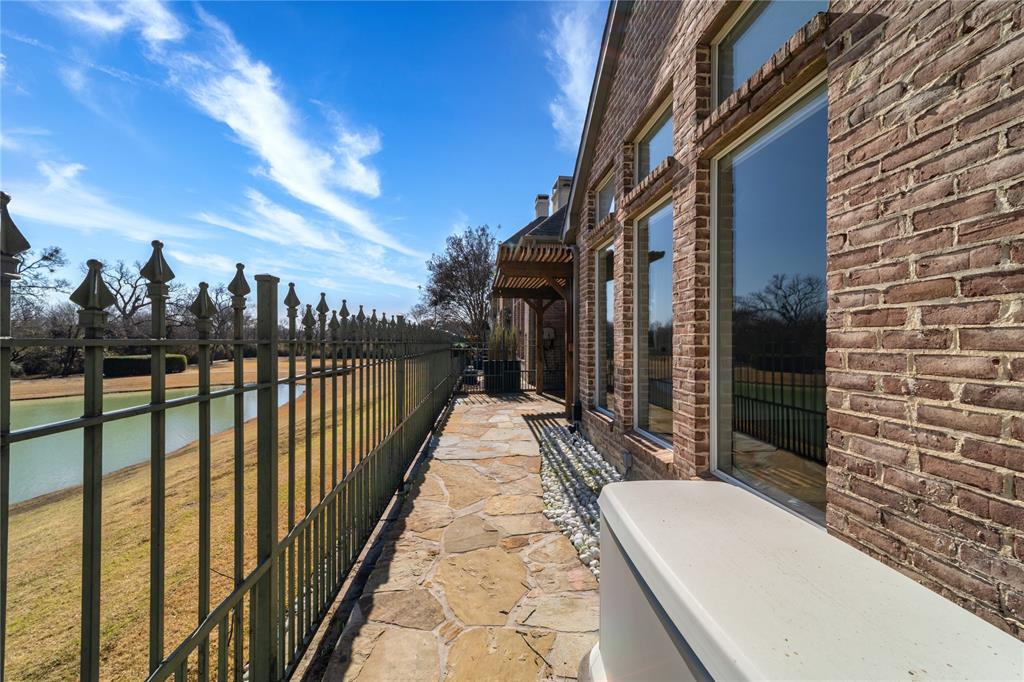 Lake Forest Ph F - Residential