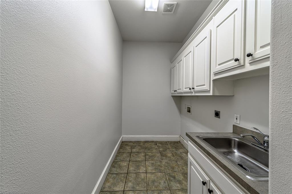 Lake Forest Ph F - Residential