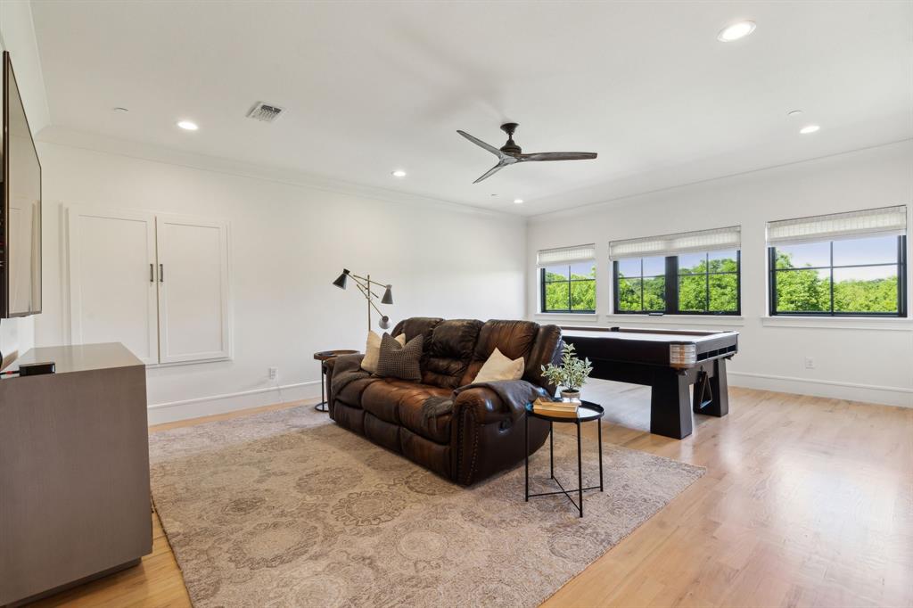 Oak Meadows - Residential