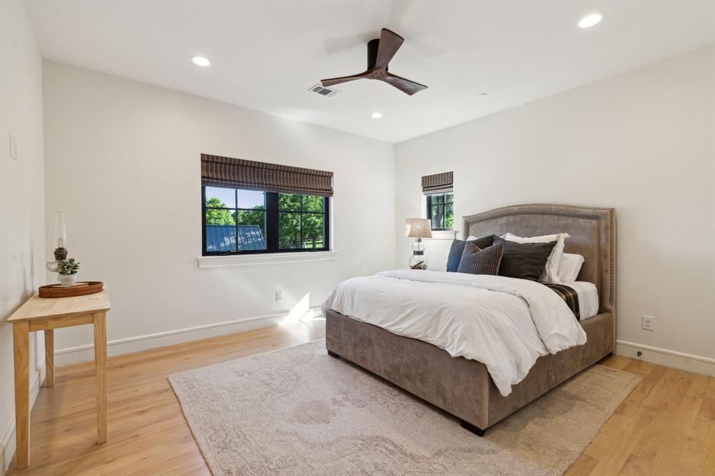 Oak Meadows - Residential