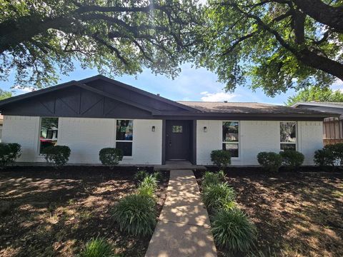 526 Doral Place Garland TX 75043