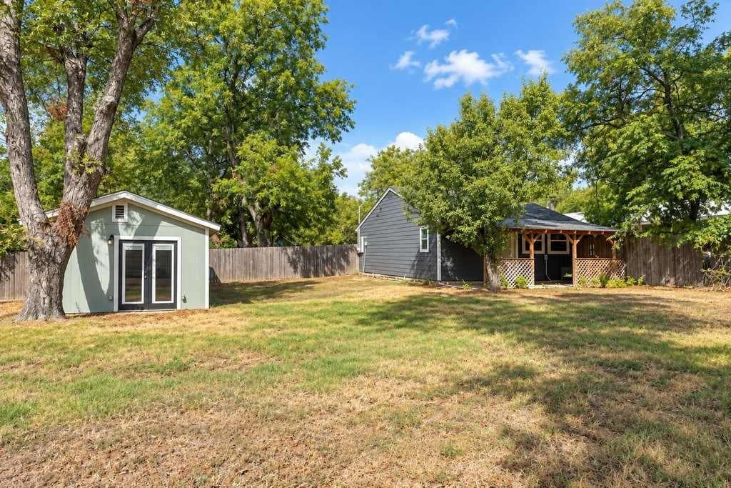 405 & 407 S 6th Street