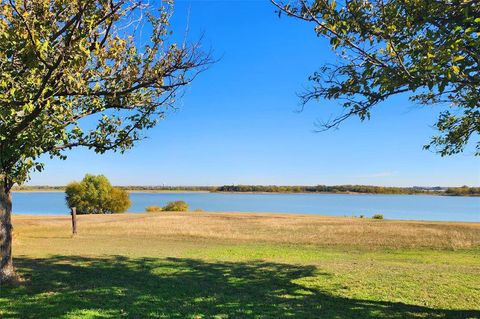 Tiny photo for 679 Doe Creek Road, Little Elm, TX 75068 (MLS # 21341917)