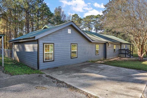 Photo of 7805 State Highway 87 S, Shelbyville, TX 75973 (MLS # 21388136)