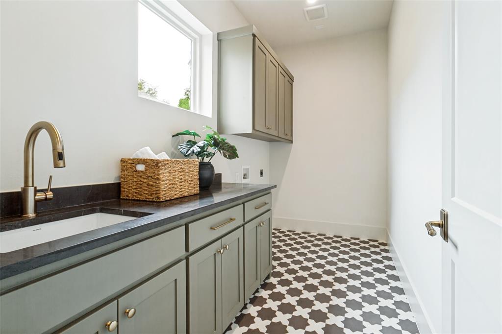 J J Pearce Sec 01 - Residential
