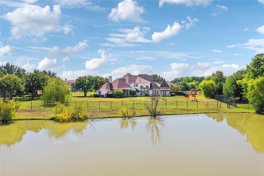 5900 Shorefront Lane