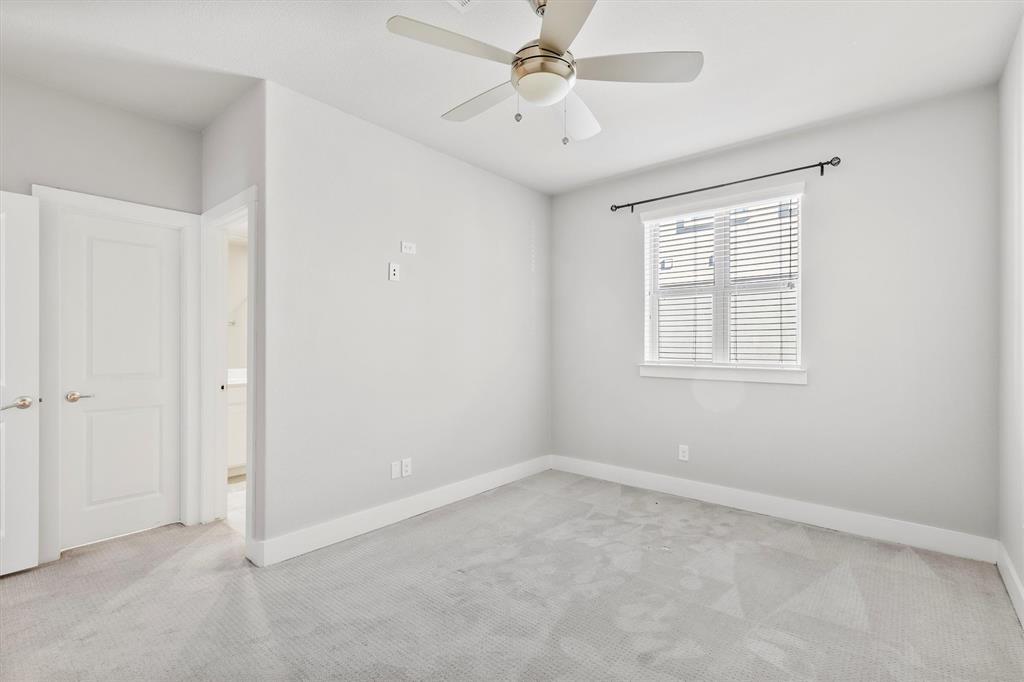 Exall Twnhms II - Residential