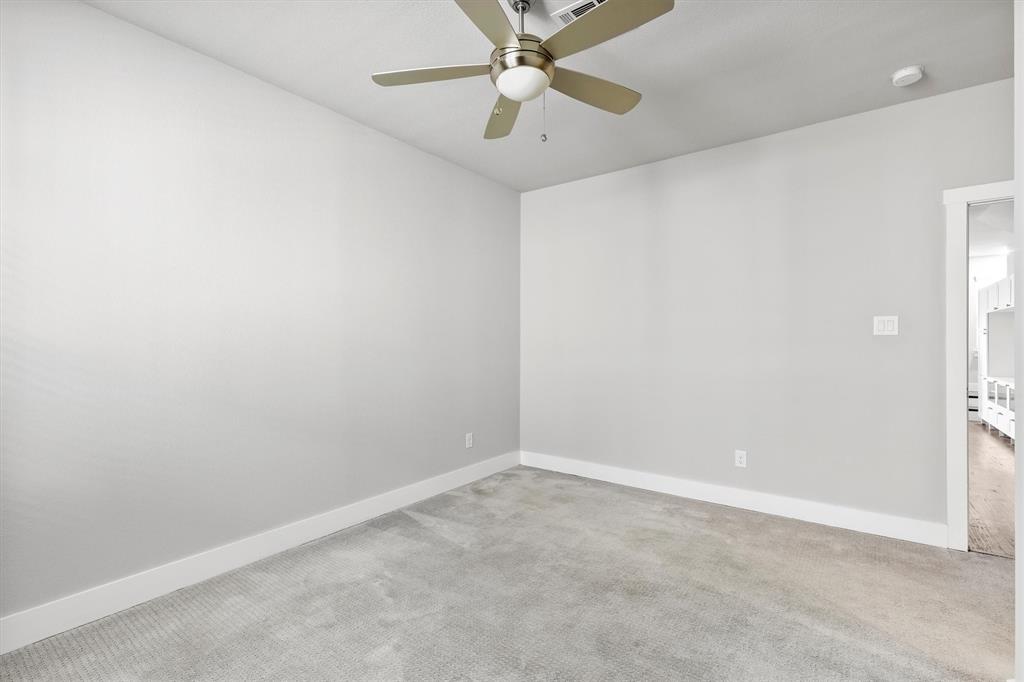 Exall Twnhms II - Residential