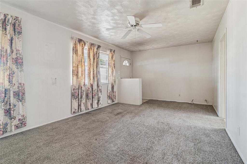 1028 Kreymer Lane