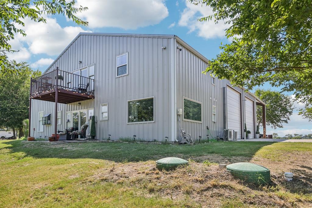 Ray Roberts Estate - Farm