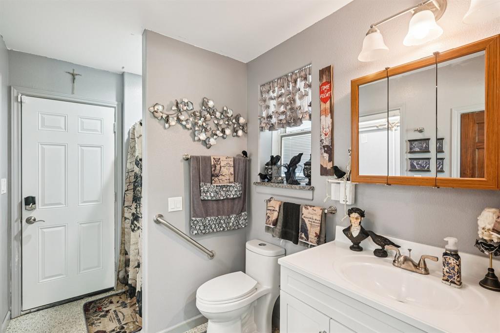 Ray Roberts Estate - Farm