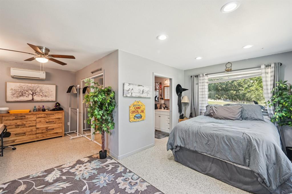 Ray Roberts Estate - Farm